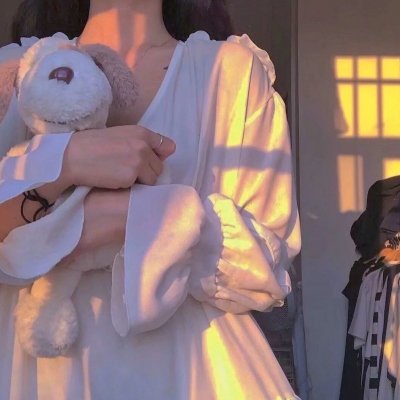 那个女孩的俘虏